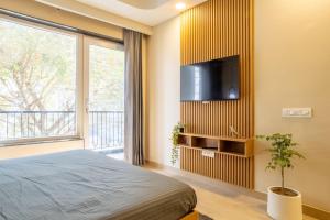 Housr 1 BHK Apartment Sector 42 Gurgaon Near Two Horizon Centre