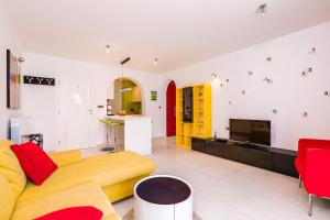 Apartment Daisy with a view