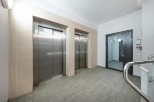 City center studio apartment