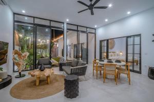 Villa DAN - Tropical & Modern 3BR Villa - Central Canggu Beach