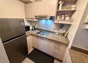 1-Bedroom Condo 53sqm w Netflix w Free Parking