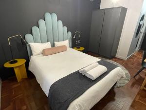 Black Brick Foreshore Studio Apartment