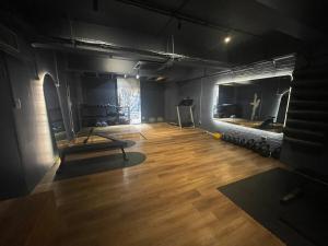 Black Brick Foreshore Studio Apartment