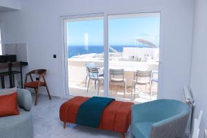 Duplex terrasse vue mer et ville, Pieds dans leau