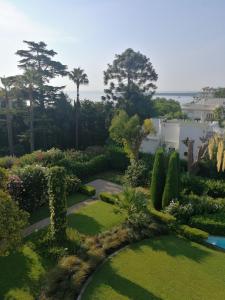 CANNES Vue Mer & Balcon dans Villa Exceptionnelle Belle Époque la Californie