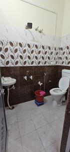 Devansh Paying Guest House