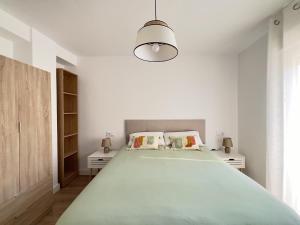 Housing León Santa Ana