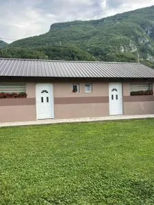 Apartmane Savic - Beserovina