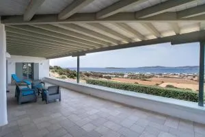 Faragas luxury retreat views - Angairiá