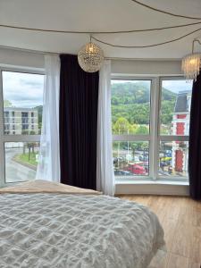 Céleste Premium Suite Amazing View Train Station