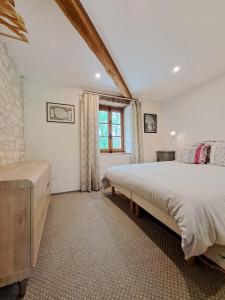 "Les Tournesols" piscine, campagne, idéal familles