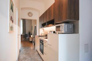 Elegante Altbauwohnung alles NEU!!