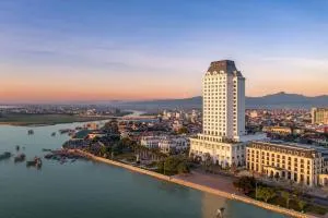 Melia Vinpearl Quang Binh - Ðộng Hỏi