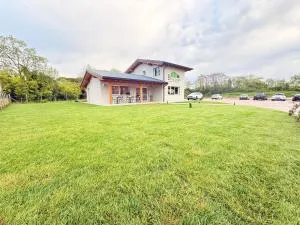 B-Village Bar and Rooms - Codroipo