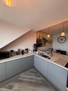 Stylish Coastal Apartment with Breathtaking views