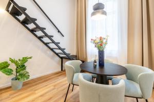 Dob 70 - Boutique Apartments, Best Location by BQA