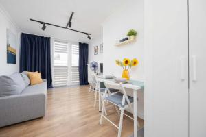 Cosy Studios in the Centre of Warsaw by Noclegi Renters