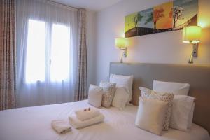 Hotels Hotel CASABELLA Cannes Mouans Sartoux : photos des chambres