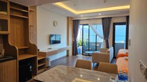 Flc Sea Tower - ChillNow Căn hộ View Biển, Cạnh Bãi Tắm Biển