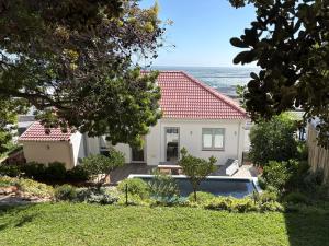 Sweet Home Bakoven Beach