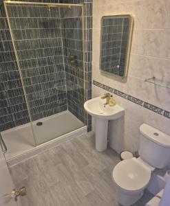 The Devils Punchbowl Hotel