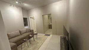 Elegant room and hall #40 شقة مفروشة إيجار يومي المروج - مرتاح