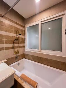 River View Apartment Near Airport