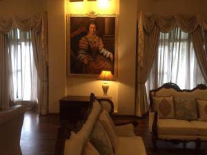 Grand Bungalow Nuwara Eliya by Seven Angels