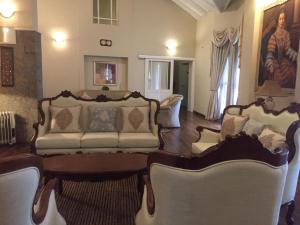 Grand Bungalow Nuwara Eliya by Seven Angels