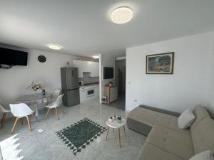 Apartments Nina