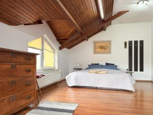 Corner house apartment