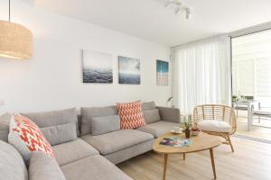 MIAMI 06 by Villagrancanaria