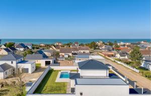 Maisons de vacances Maison Piscine 150M De La Mer : photos des chambres
