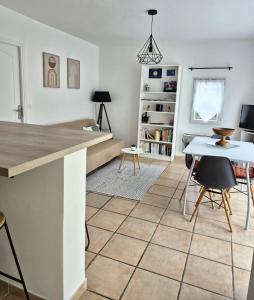 App rénové au calme à 5mn des plages