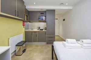 Ravenscourt House