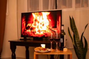 Ideal house for families, large groups & cozy