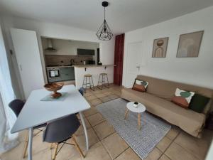 Appartements App renove au calme a 5mn des plages : photos des chambres