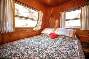 Vintage Glamping Travel Trailer with Views of San Fernando Valley near Los Angeles, California