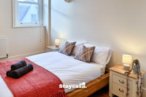 Whalley Range Hideaway 7mins to City with Parking