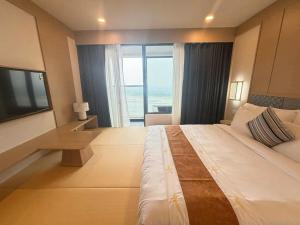 Wyndham Lynn Times Thanh Thuỷ hotspring-KS 35 tầng- My Home