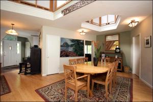 Unique Dome with Hot Tub for a Family Getaway in Philo, California