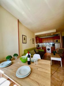 Beachfront Holiday Apartment in Benalbeach