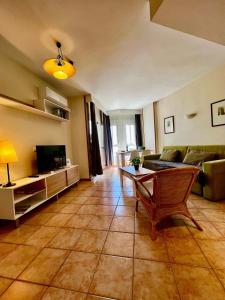 Beachfront Holiday Apartment in Benalbeach