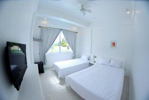 Coron Bluewave Hotel