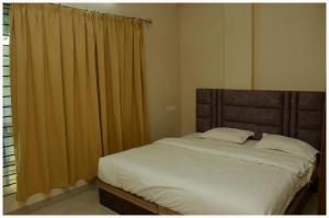 CITY VIEW HOTEL Shikhar Avenue Near railway station and Mahakal Temple - fully Air Conditioned hotel at Prime Location - Hygiene & Spacious Room