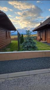 Romantické chalúpky Raj-Borievka, Čučoriedka a Drienka