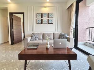 Luxury 2BR Mangrove View Pool Wifi