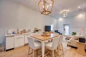 The Penthouse at Custom House Inn