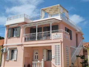 Bella Bianca , 200m from central square - 4hvězdičkové hotely ve městě Argostoli