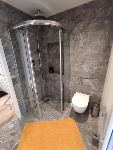 Studio en Gruyère - Grande terrasse privée 50m2 et Jaccuzi optionnel